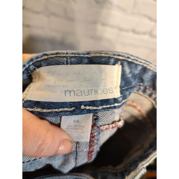 Maurices capris size 5/6 * - Picture 3 of 3